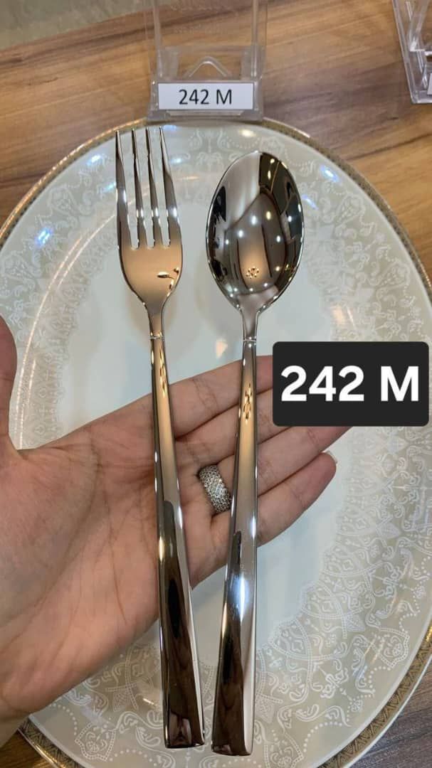 سرویس قاشق چنگال اس جی 143 پارچه 30 نفره مدل 242m