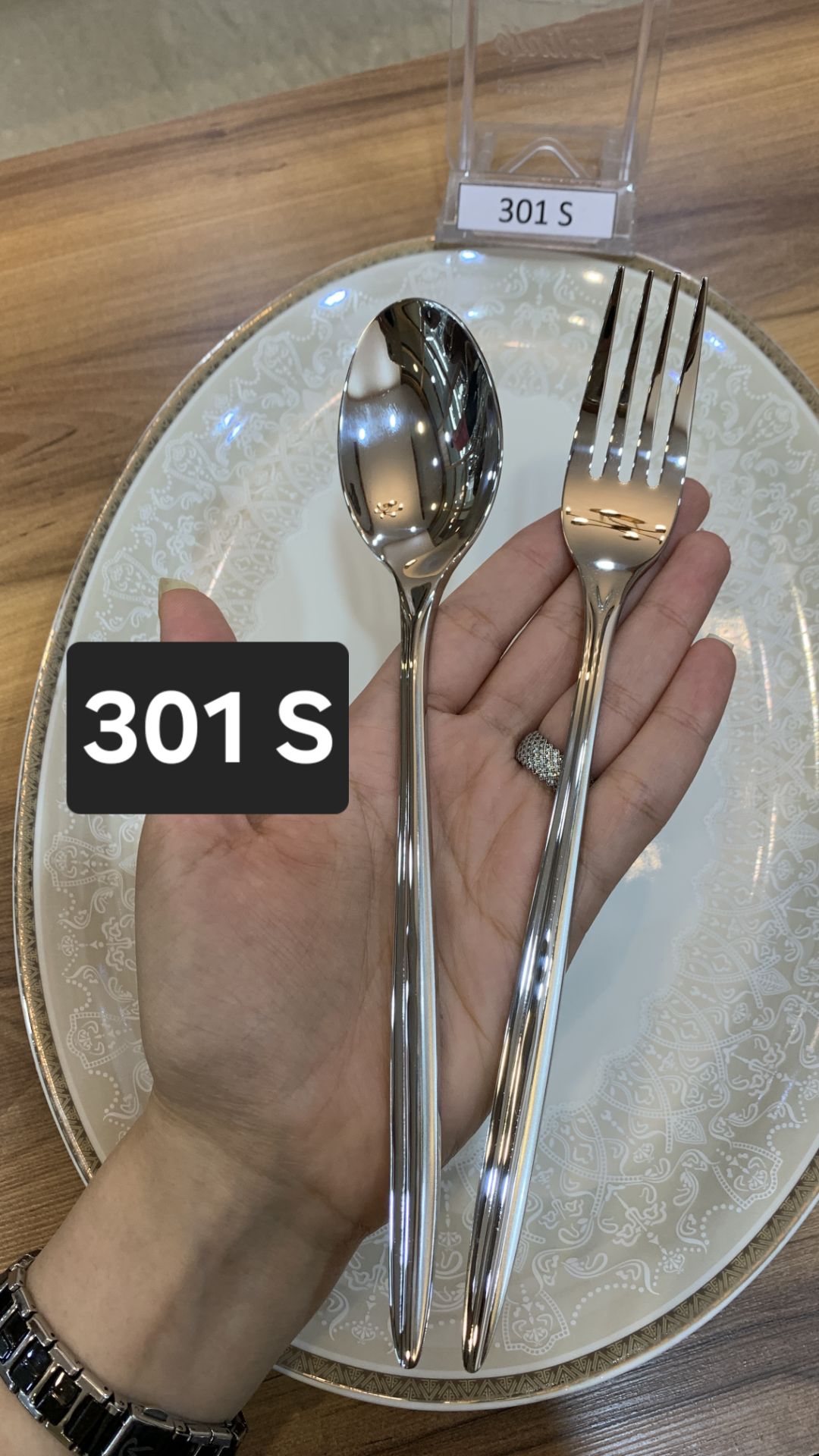 سرویس قاشق چنگال اس جی 143 پارچه 30 نفره مدل 301s